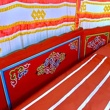 فندق Yourte Mongole *
